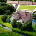 Gammel Estrup Danmarks Herregårdsmuseum er med 5.200 hashtags på Instagram det tredjemest populære vartegn i Østjylland, viser en undersøgelse, som er foretaget af casino24.dk. Foto: Hans Henrik Tholstrup/VisitAarhus