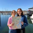 Cecilie Harbo og Victoria Høgh med Sommerlågen. Pressefoto