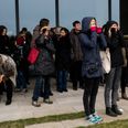 Salling Group har oplevet stor efterspørgsel på briller til onsdagens solformørkelse. Her fra et solformørkelsesarrangement på Moesgaard Museum i 2015. Foto: Ida Munch/Ritzau Scanpix