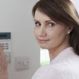 En alarm i boligen har præventiv effekt, og samtidig stresser den indbrudstyven, hvis han/hun alligevel er brudt ind på trods af alarmen. Foto: Ingimage.com