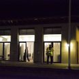 Politi ved selskabslokale på Stavnsvej i Tilst.