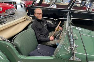 Fra hobby til levevej: Troels Vikkelsø Lerke transformerer passionen for klassiske køretøjer til succesfuld virksomhed.