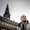 Foreningen De Anbragtes vilkår er glad for, at Folketinget afviste at lempe reglerne for bortadoption af udsatte børn. »En bortadoptering kompromitterer hele barnets livshistorie og identitet,« siger bestyrelsesformand David Adrian Pedersen. Foto: Asger Ladefoged.