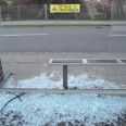 Smadret busskur i Stavtrup.