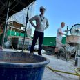 Toppen af herregården er stadig mest af alt en byggeplads, men med det seneste tilskud fra Norddjurs Kommune på 400.000 kroner kan målet om den oprindelige plan for renoveringen ses forude. Foto: Simon Carlson