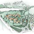 Normals nye hovedkvarter ved Vroldvej skal opføres som en lille landsby med bygninger omkring et grønt område forbundet af stier. Illustration: Normal