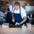 Restaurant Substans, som ligger på 11. sal i det nye Pakhusene på Aarhus Ø, mistede deres Michelin-stjerne ved flytningen til nye lokaler. Nu håber ejer René Mammen (forrest) at få stjernen tilbage. Foto: Mads Frost