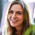 14. marts inviterer Kirkekløver til foredrag med den prisvindende forfatter til bogen `Meter i sekundet´, Stine Pilgaard. Pressefoto