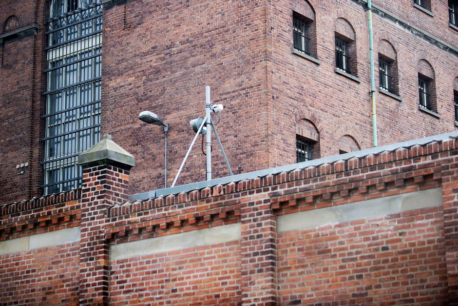 To mænd blev anholdt ved Aarhus Arrest. 