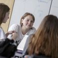 Kommunerne skal holde en snor i sine ’Line’er’, mens de er ude og prøve dem selv af, lyder et råd fra en sociolog. Pressefoto