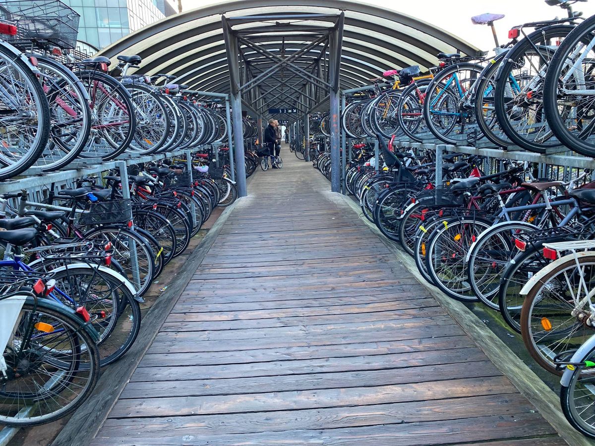 Enormt P-hus cykler på vej: Uvist om »Storm P.-løsning« banegården rives ned