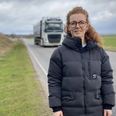 Pernille Klærke jublede i sommer over udsigten til en cykelsti langs Låsbyvej. Foto: Katrine Friis Pedersen.