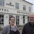 Frits Jensen t.h. har købt Hotel Crone, som skal drives af Marianne Andersen.