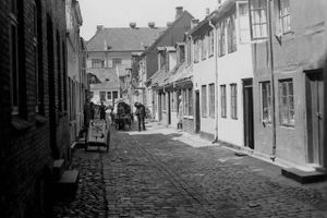 Bisse-Anton og Loppe-Gudda var noget af inventaret i gaden midt i Aarhus.