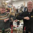 Coronahilsen fra Gitte Juul til Jan Scherfig i genbrugsbutikken på Havnevejen i Grenaa.