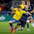 Brøndbys Mathias Kvistgaarden bliver standset af AGF's Nicolai Poulsen. Foto: Jens Dresling