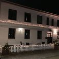Rygterne har længe lydt på, at Ryomgård Hotel var blevet solgt og skulle ombygges til boliger. Ren bysladder, lyder det fra indehaver Sandra Simkeviciuté. Pressefoto