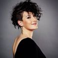 Jeanette Bonde har sunget kor for et væld af danske og udenlandske artister og har lagt dansk sangstemme til Jessie J's karakter i "Ice Age 5". 9. juli klokken 15.30 giver hun koncert i forbindelse med EM i Sejlads. Pressefoto