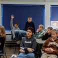 Her ses elever på Tranbjergskolen under "Pengeugen", hvor landets folkeskoler skal lære om bl.a. privatøkonomi. Den generelle trivsel på Tranbjergskolen er 3,6, hvilket placerer den som nummer 42 ud af 47 i Aarhus Kommune. Foto: Benny Kjølhede