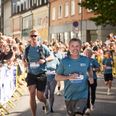 Kongefamilien, tusindvis af deltagere og landsdækkende opmærksomhed følger med Royal Run. Nu har Skanderborg afsat to millioner kroner til jagten på et værtskab. Foto: Claus Bjørn Larsen