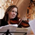 Maj Kullberg spiller i Dråby Kirke under en tidligere festival. Arkivfoto
