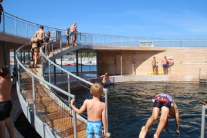 Havnebadet på Aarhus Ø og udendørsbassinet hos Aarhus Svømmestadion er klar til en ny sommersæson.