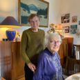 Tove Andersen (bagerst) og Gerda Jensen blev regulært 'taget med bukserne nede', som førstnævnte udtrykker det, da de blev kontaktet af et par falske bankmænd. og gik i fælden. Foto: Lars Norman Thomsen