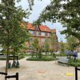 Tidligere på året blev Gerlachsagde på Frederiksbjerg totalrenoveret og markant grønnere. Foto: Aarhus Kommune