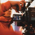 I dansk film ser man ifølge højskolen en overrepræsentation af 'hvide storbyfortællinger' og det kan legaterne være med til at ændre. Foto: Anna Macchia