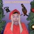 Se, hvordan den uerfarne nisse, Birk, forsøger at hjælpe julemanden. Pressefoto