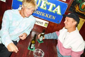 Kan man elske naturen og samtidig bidrage til en af vor tids største klimasyndere? Det spørgsmål har skabt så store kvaler for de to iværksættere bag tøjmærket Pleasant, at de så sig nødsaget til at ændre kurs. 