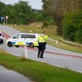En motorcykel og en personbil er tidligt onsdag kørt sammen. Foto: Presse-fotos.dk