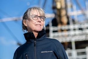 Karin Buhl Slæggerup stopper som kaptajn på Fregatten Jylland efter godt fire års virke, fordi bestyrelsen mener, at der skal en mand/kvinde med nye kompetencer ind over.