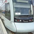 Premieredagen for linjen mellem Grenaa og Aarhus var også præget af flere problemer. Forsinkelser og tekniske vanskeligheder gav et lidt mudret første indtryk.
