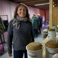 Der er plads til cirka 30 stande på Norgesvej 5. Birthe Randklit synes, at interessen for stedet har været god, siden dørene blev sået op søndag i uge 41. Foto: CSJ