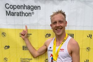 Både hos mændene og kvinderne tog AGF Atletik guldet, da Copenhagen Marathon 2024 blev afviklet.