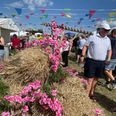 Der var gang i ”gaden”, hvor man kunne tanke fri rosé fra en lang række forskellige vinproducenter. Foto: jr