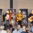 Tørfisk stod for underholdningen til fest i Ry Hallen arrangeret af Lions Club Ry. Pressefoto