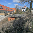 "Som det ser ud nu, finder vi det umuligt at gennemføre byggeriet på grunden, hvis både lokalplan 177s anvisninger skal overholdes, og byggeriet tilmed ikke må medføre skygger," skriver Karen Kjærgaard, ejer Jens Kjærgaard og arkitekt MK Jens Jørn Rodevad. Foto: Kian Johansen