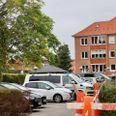 Politiet er til stede og undersøger en lejlighedsbrand i Holbæk. Foto: Presse-fotos.dk