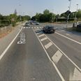 Der skete en del skader på to biler, da de kørte sammen i krydset ved Randersvej og Hadbjergvej i Hadsten. Foto: Google Maps.