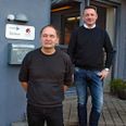 Direktør Ole Svit (forrest), Business Djursland, er godt tilfreds med udviklingen i erhvervslivets forening på Djursland med medlemsfremgang og stigende omsætning. Henrik Jespersen (bagerst) stoppede i sommeren som sekretariatsleder. I stedet arbejder han som projektmedarbejder hos Businnes Djursland. Foto: Lars Norman Thomsen