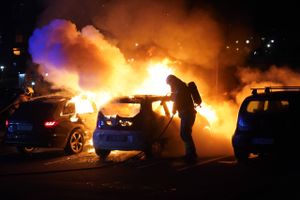 Natten til tirsdag blev politi og brandvæsen kaldt til det vestlige Aarhus. 