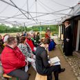 I år er klosterfestivalen aflyst, men den traditionen med gudstjeneste i klosterruinerne bliver afholdt. Tilsendt arkivfoto