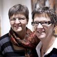 Skoleleder på Kragelundskolen Lene Mols (t.v.) Foto: Gorm Olesen, Polfoto