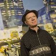 Carsten Knudsen var en af de tre Nattergale, der i 1991 skabte The Julekalender. UgeBladet mødte ham i Galleri Art Expo, der dengang var Saks Film & Studio, hvor julekalenderen blev optaget.