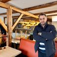 Lige nu er Byens Grillhouse 2 - tidligere kendt som Møllebistroen - lukket, mens renoveringen står på. 1. november klokken 11 er 46-årige Souliman Abdullah og hans personale klar til at byde gæsterne velkommen tilbage til et af byens faste spisesteder. Foto: Simon Carlson