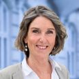 Venstres Marianne Kirkegaard mener, det skal være frit, hvem de ældre på plejecentrene og deres pårørende ønsker skal vaske tøjet. Pressefoto