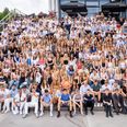 Sådan ser der ud, når over 400 elever dimitterer fra UCS10. 10. klassecenteret i Skanderborg er Danmarks stærste og utrolig populært. hvert år sæger elever fra andre kommuner forgæves om optagelse. Foto: Per Bille