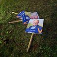 Lars Gerner (V) fra Ebeltoft blev ikke valgt ind i byrådet, men efter at have oplevet en valgkamp, hvor hans plakater blev udsat for hærværk og tyverier, kommer han nu med en opfordring. Privatfoto